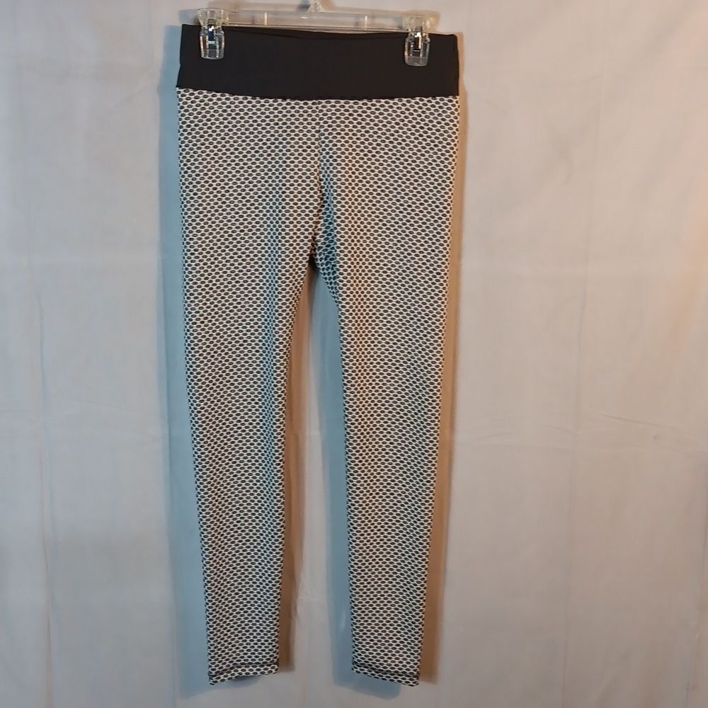 Bootie Lifting Leggings - Picture 3 of 8